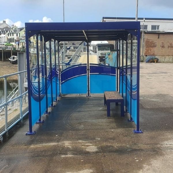 Wachtruimte in stijl voor passagiers Maillaig Harbour, Schotland